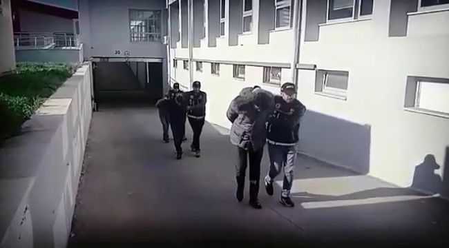 Otomobilinde 7 kilo metamfetaminle yakalanan avukat, arkadaşını suçladı