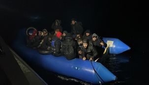Yunan unsurlarının ittiği 33 kaçak göçmen kurtarıldı