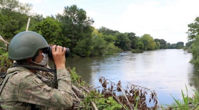 Yunanistan'a kaçmaya çalışan 9'u FETÖ mensubu 10 kişi yakalandı