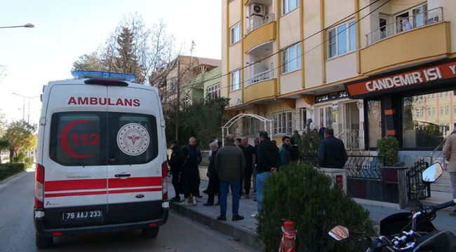 Ayrılmak isteyen eşini sokakta tabancayla vurdu