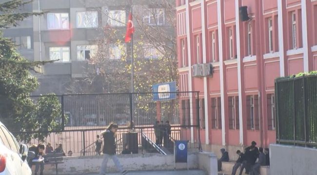 Bağcılar'da okulu karıştıran tokat