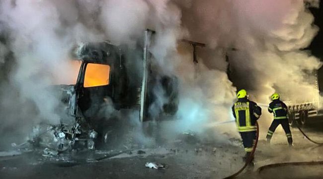 Bolu'da otomobil, dere yatağına uçtu