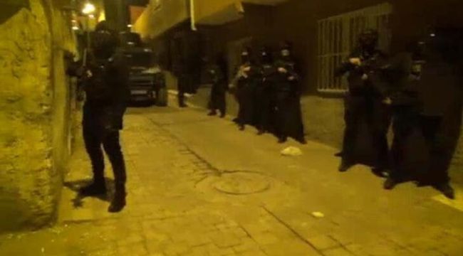 Diyarbakır&#039;daki DEAŞ operasyonunda 2 tutuklama