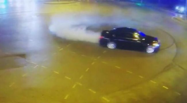 Drift yapıp, polislere direnen alkollü sürücü tutuklandı