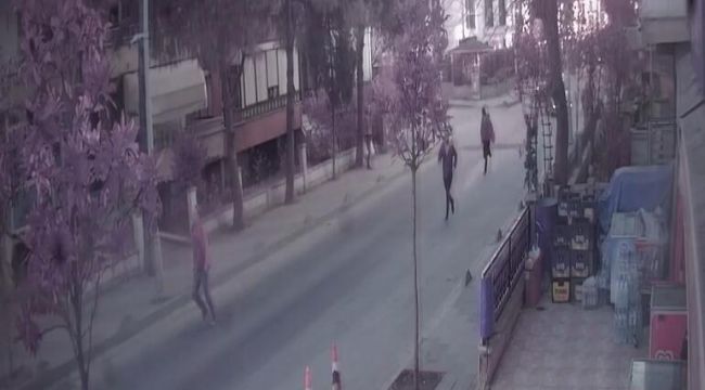 Durmayınca jandarma araçlarının lastiklerine ateş etti