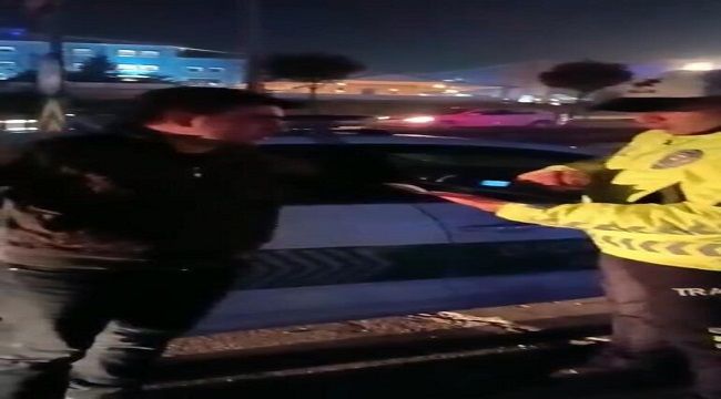 Esenyurt'ta taksici kaldırımdaki skuterli kadına çarptı