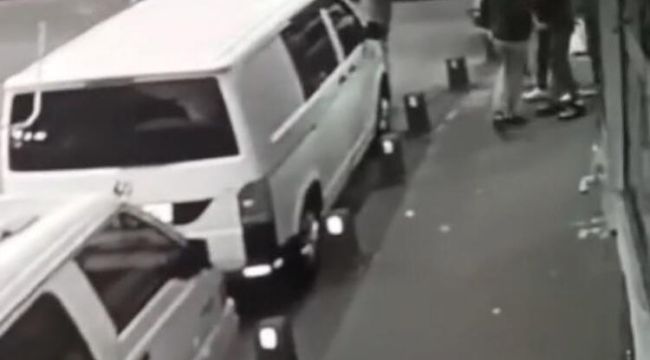 Gaziosmanpaşa&#039;da yaralı kediye yardım edene silah doğrulttu, tutuklandı