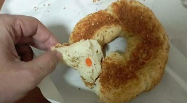 Gözaltındaki şüpheliye getirilen simitten uyuşturucu çıktı
