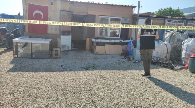 Hurdacıyı öldürüp parasını aldıktan sonra araç kiralayıp hamburger yemeye gitmişler