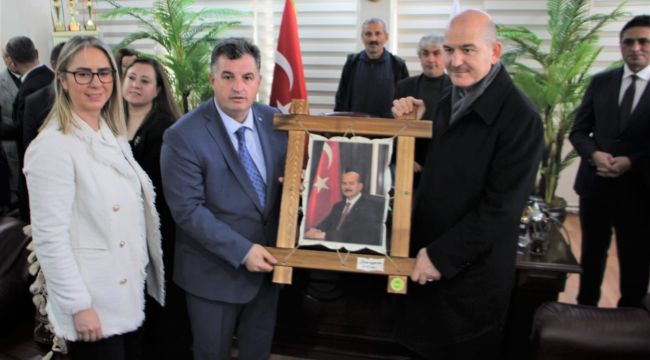 İçişleri Bakanı Süleyman Soylu Kınık’ta muhtarlar ile buluştu