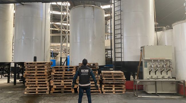 İzmir’de 150 ton karışımlı akaryakıt ele geçirildi
