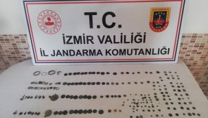 İzmir'de 238 parça tarihi eser ele geçirildi