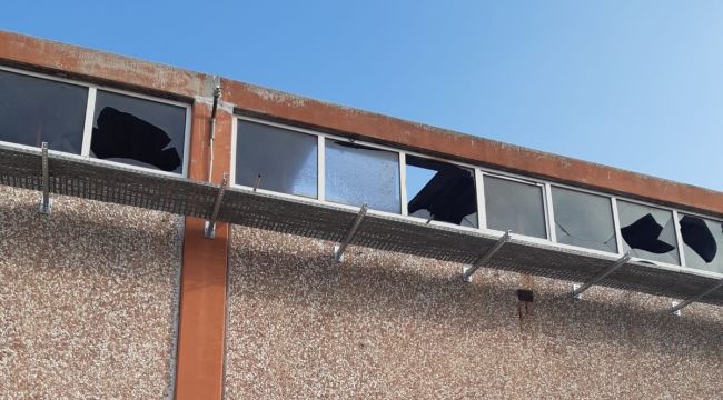 İzmir'de boya fabrikasında patlama: 5 kişi yaralandı