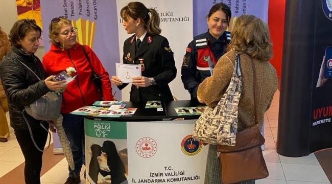 İzmir jandarması anneleri bilgilendirdi: "En İyi Narkotik Polisi Anne"