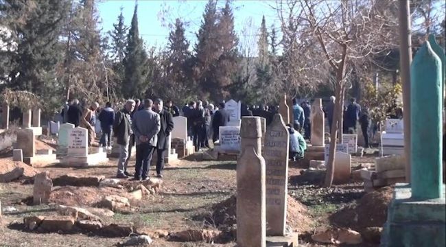 İzmit'te silahlı saldırıda ölen sağlık çalışanı Şanlıurfa'da toprağa verildi