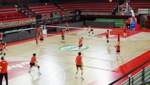 Karşıyaka Voleybol play-off aşkına