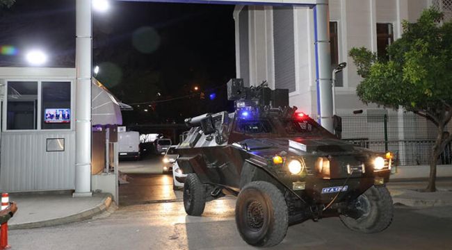 Mersin'de suç örgütleri ile kaçakçılara operasyon