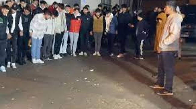 Minibüs asker eğlencesindekilere çarptı