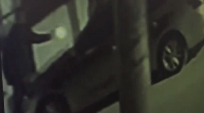 Sokak ortasında eşini vurdu: Şüpheliyi arama çalışmaları sürüyor
