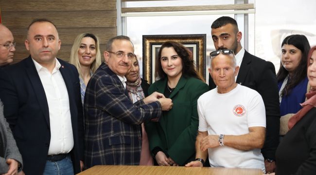 Sürekli'den beşi bir yerde ziyaret: 6'lı masaya aday göndermesi