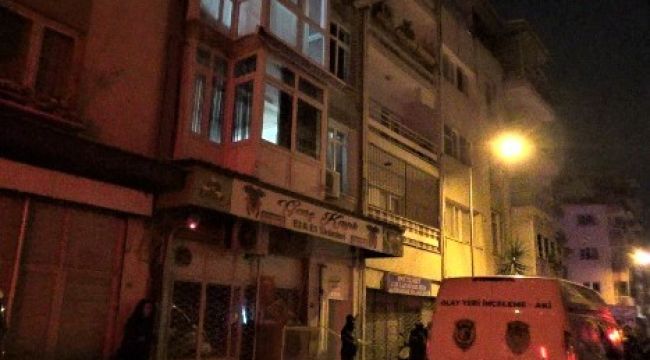 Tartıştığı kişiyi boğazından bıçaklayarak öldürdü