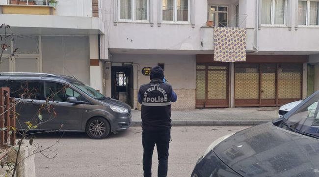 Yatağında ölü bulundu