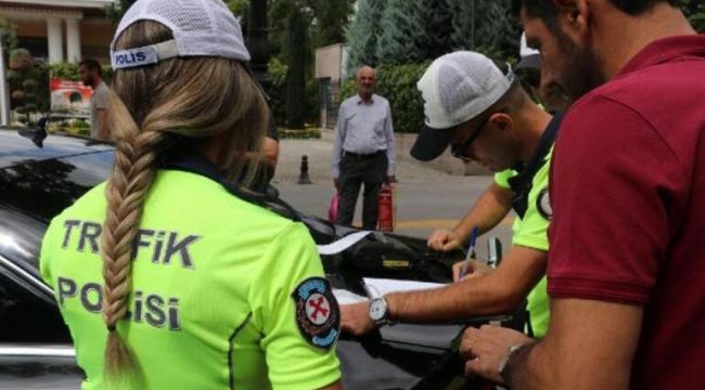 Yetkisiz çakar kullanan 7 bin 920 sürücüye ceza