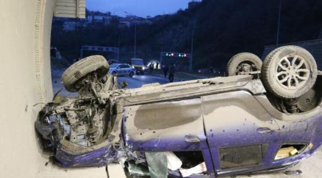 Zonguldak'ta otomobil ile taksi çarpıştı