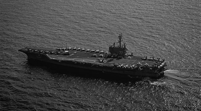 ABD Donanması'na bağlı USS George HW Bush uçak gemisi Türkiye’ye doğru yola çıktı