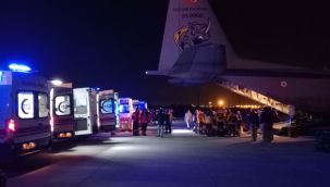 Adana'daki 38 yaralı depremzede ve 31 refakatçi İstanbul'a getirildi