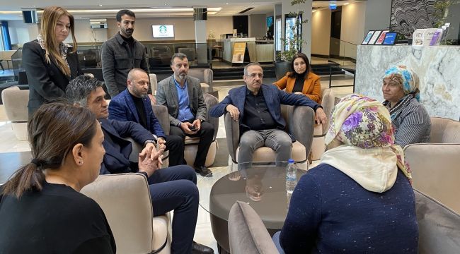 AK Parti İzmir İl Başkanı Kerem Ali Sürekli: Kentsel dönüşüm yerine kendi çevrelerinde dönüyorlar