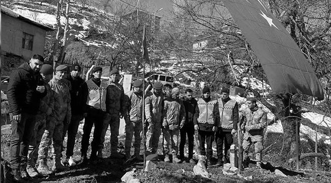Çatışmadan yaralı kurtuldu, depremde ailesiyle hayatını kaybetti