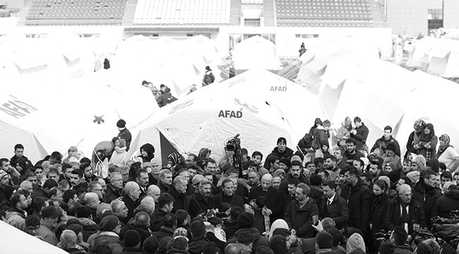Cumhurbaşkanı Erdoğan “Hayatını kaybeden vatandaşlarımızın sayısı 18 bin 991’e yükseldi”