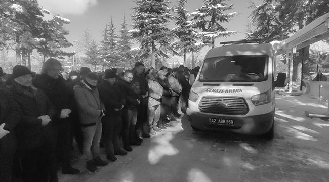 Depremde hayatını kaybeden 8 kişi Konya'da defnedildi