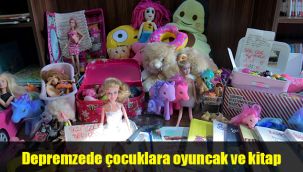 Depremzede çocuklara oyuncak ve kitap