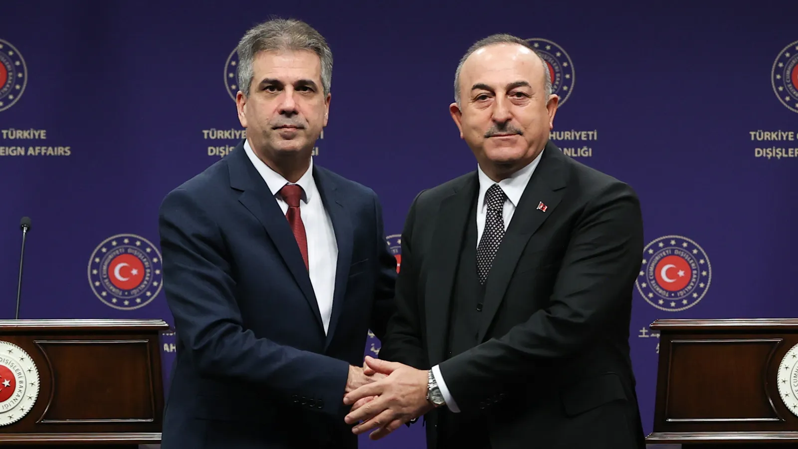 Dışişleri Bakanı Çavuşoğlu, İsrailli mevkidaşı Cohen ile bir araya geldi