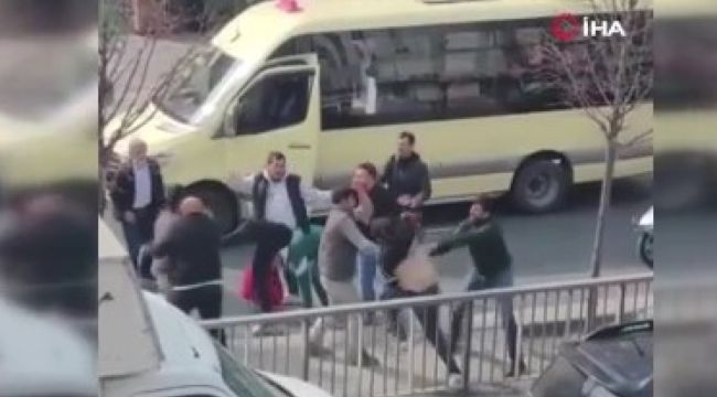 Esenyurt'ta tekme tokat yol verme kavgası