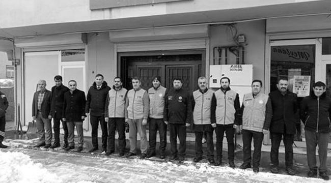 Hakkari Müftülüğünün yardım ekibi yola çıktı