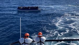 İzmir açıklarında 62 düzensiz göçmen kurtarıldı