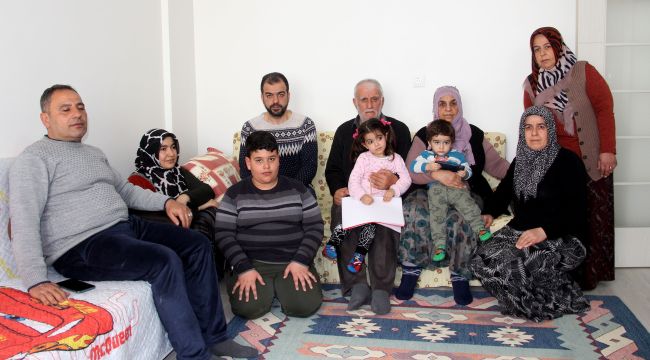 Kapılarını depremzedelere açan hayırsevereler fırsatçıları utandırdı
