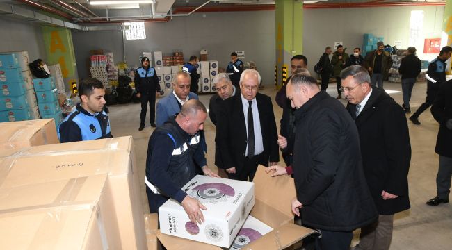 Karabağlar depremzedelere desteği çığ gibi büyüyor
