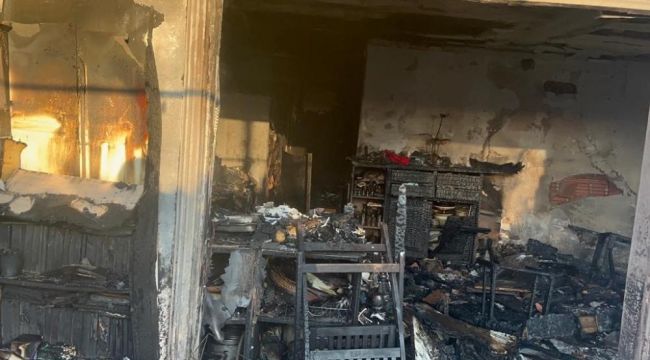 Klimadan çıkan yangın evi küle çevirdi