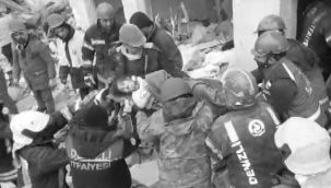 Küçük kızı depremden 56 saat sonra kurtardılar