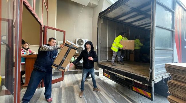 Narlıdere’de toplanan yardımlar deprem bölgesine gönderiliyor