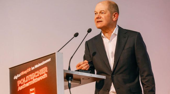 Scholz: Alman tankları, Rus topraklarına saldırı için kullanılmayacak