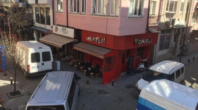 Trafik sıkışınca hem sürücüler hem de sokak sakinleri gerildi