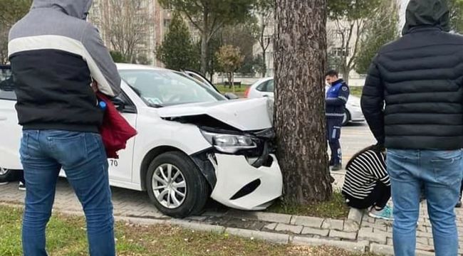 Aday sürücü sınavda ehliyetini alamadan kaza yaptı