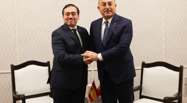 Bakan Çavuşoğlu, BAE'li ve İspanyol mevkidaşlarıyla ile görüştü