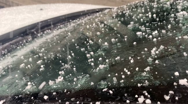 Beylikdüzü'nde dolu yağışı