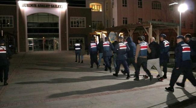 Burdur'da kökünü kurutma operasyonunda 5 şahıs tutuklandı
